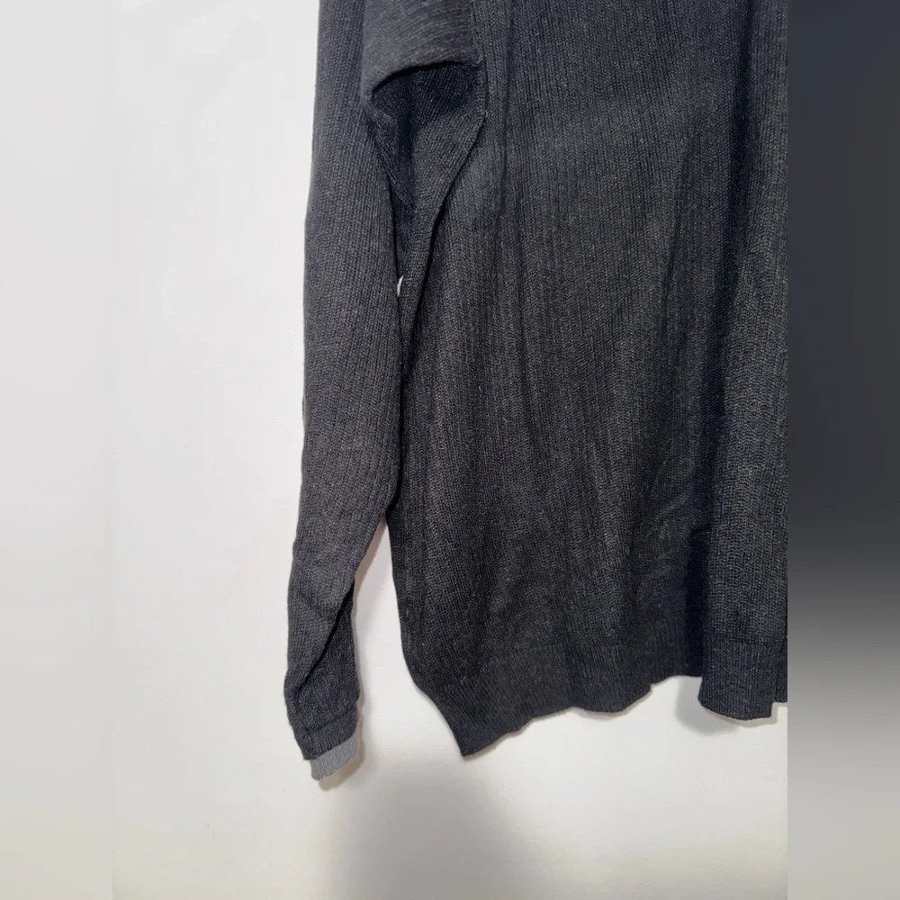 Winter Silks Blue V-Neck Silk & Cashmere Blend Sweater Men's Black Gray Luxury